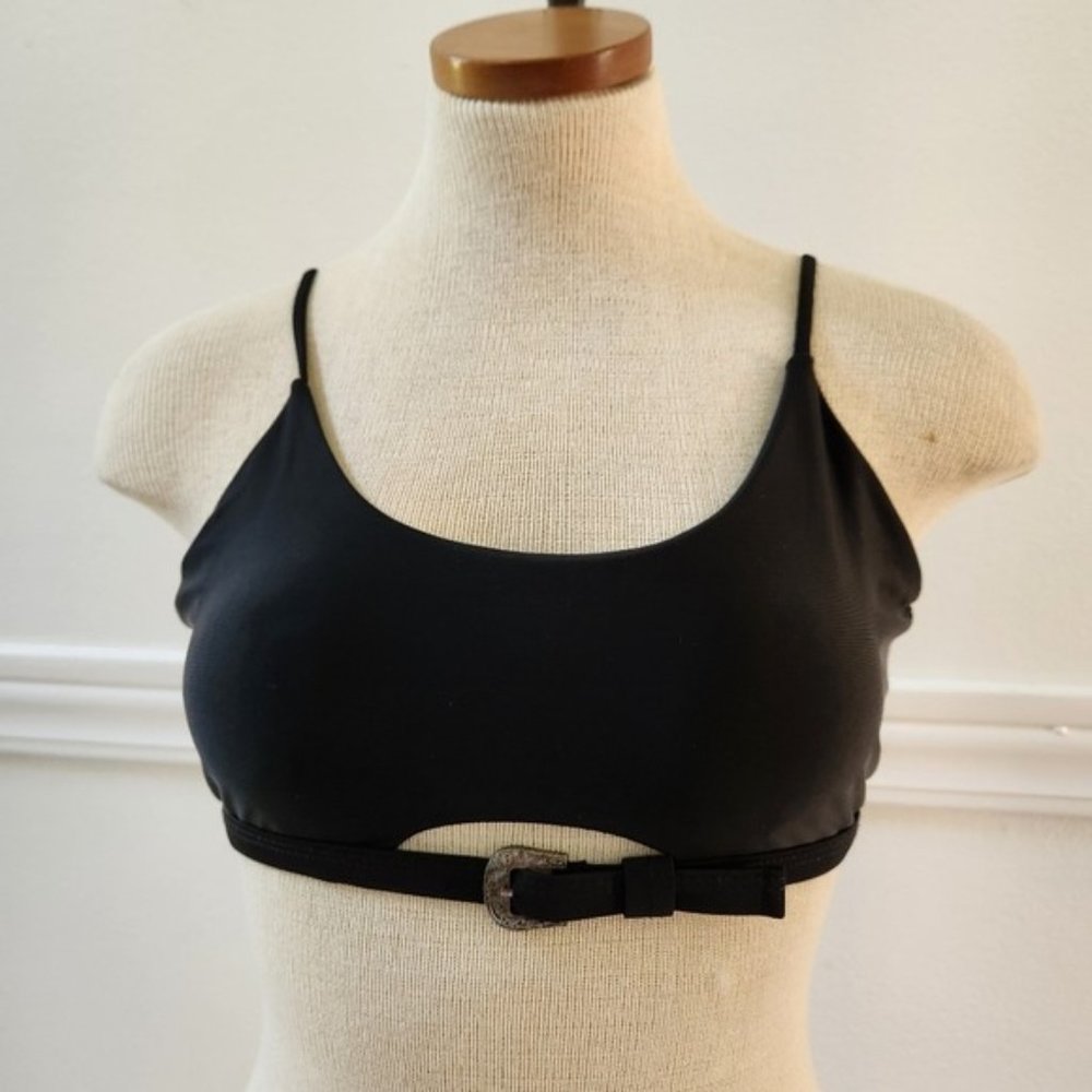 Shein cut out crop bikini top in black🎈